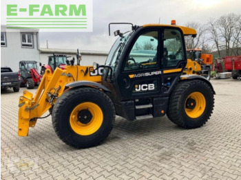 Traktor JCB