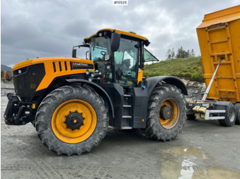 Traktor JCB