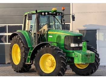Traktor JOHN DEERE 6920