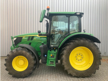 Traktor JOHN DEERE