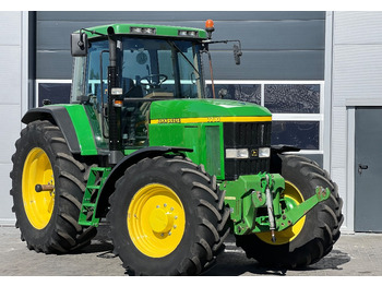 Traktor JOHN DEERE 7010 Series
