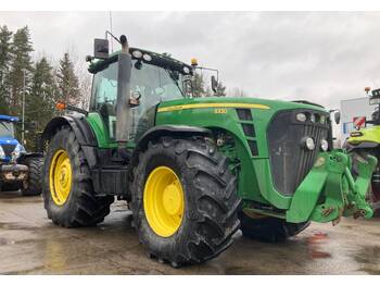 Traktor JOHN DEERE 8330