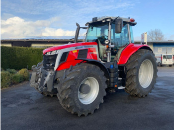 Traktor MASSEY FERGUSON 100 series