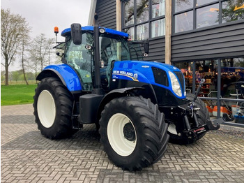 Traktor NEW HOLLAND T7.210