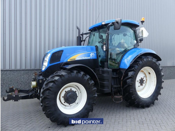 Traktor NEW HOLLAND T6000