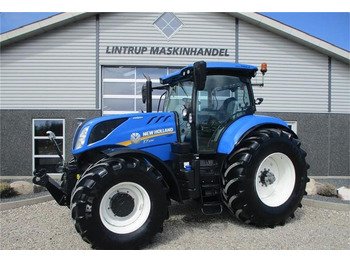 Traktor NEW HOLLAND T7.230