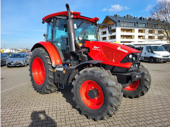 Traktor ZETOR