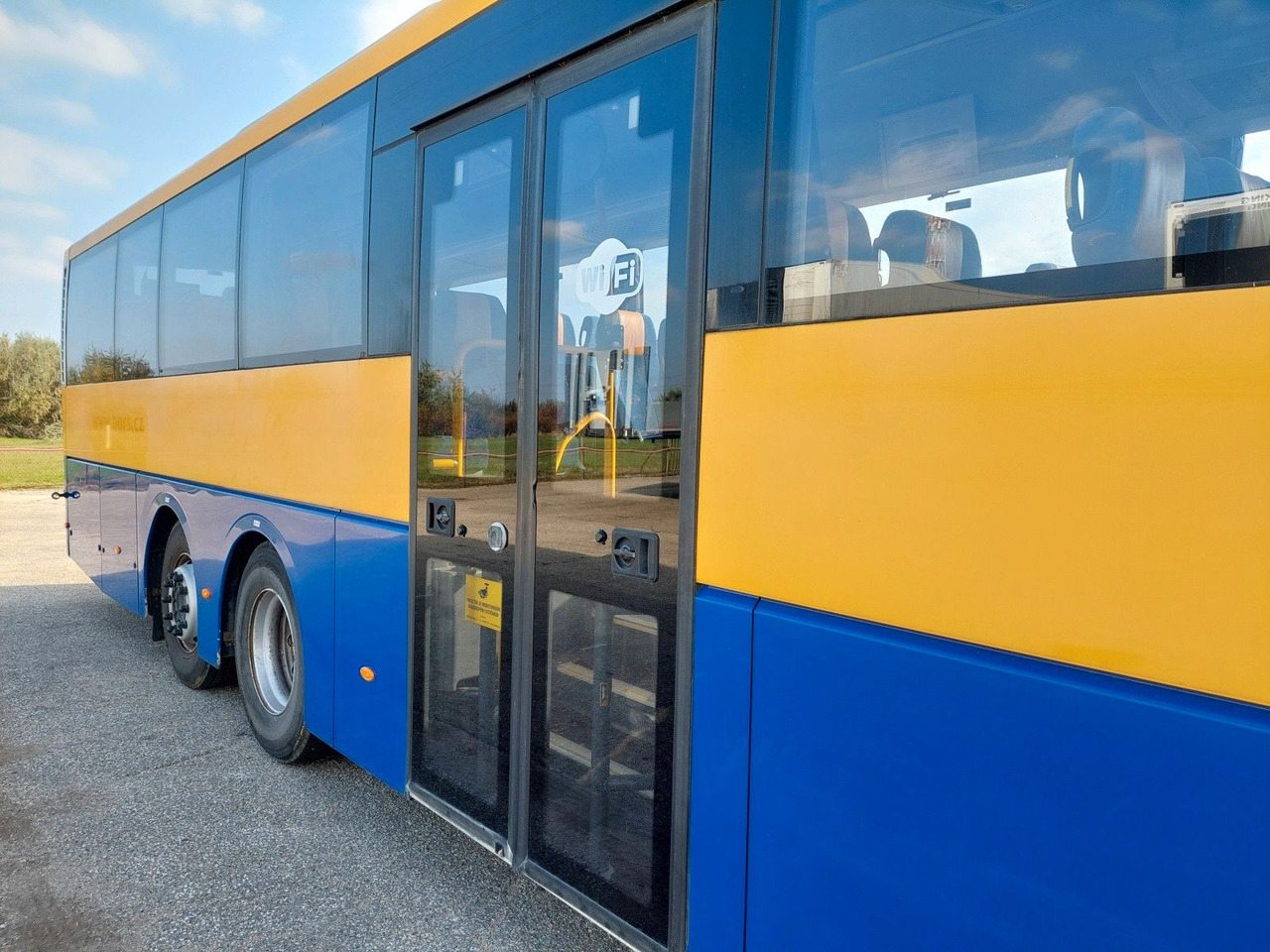 Autobus příměstský Scania Omniexpress 64 Sitzplätze/ Seats