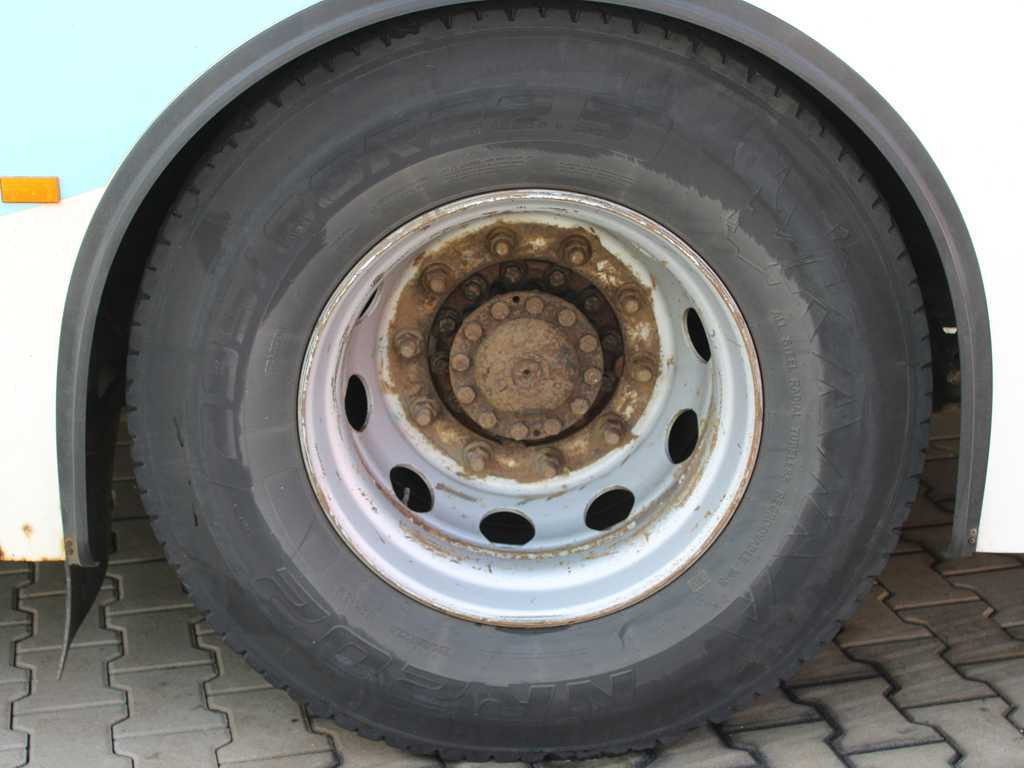 Turistický autobus Body C51077, EURO 3, RETARDER, PNEU 80%