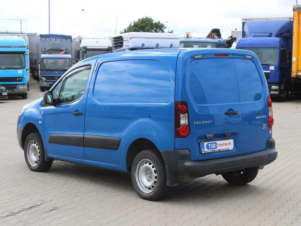 Chladící dodávka Peugeot PEUGEOT PARTNER, 4X4, CARRIER NEOS 100