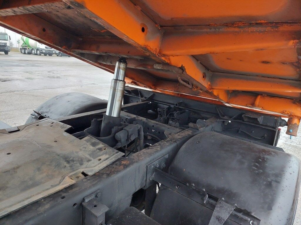 Dodávka sklápěč Multicar M26A po repasi 4x4
