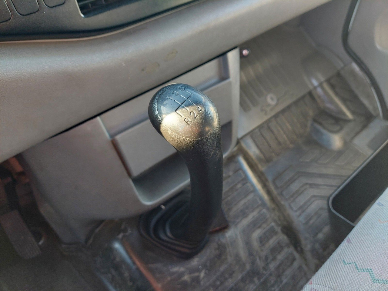 Dodávka skřín Volkswagen LT Kasten-Kombi 35 L2H2 Hochraum