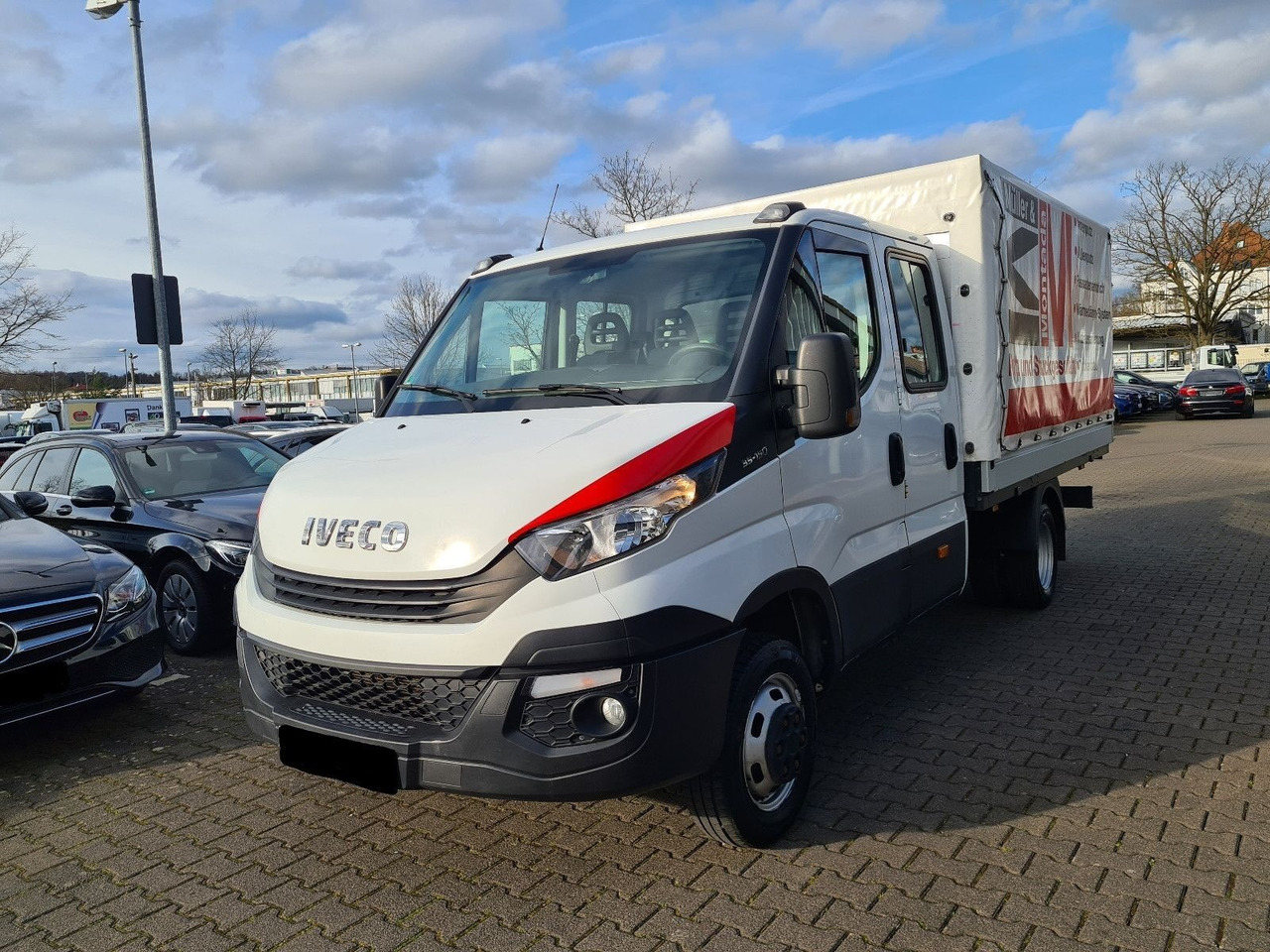IVECO Daily 35 C15 Doka Curtain side leasing IVECO Daily 35 C15 Doka Curtain side: obrázek 1