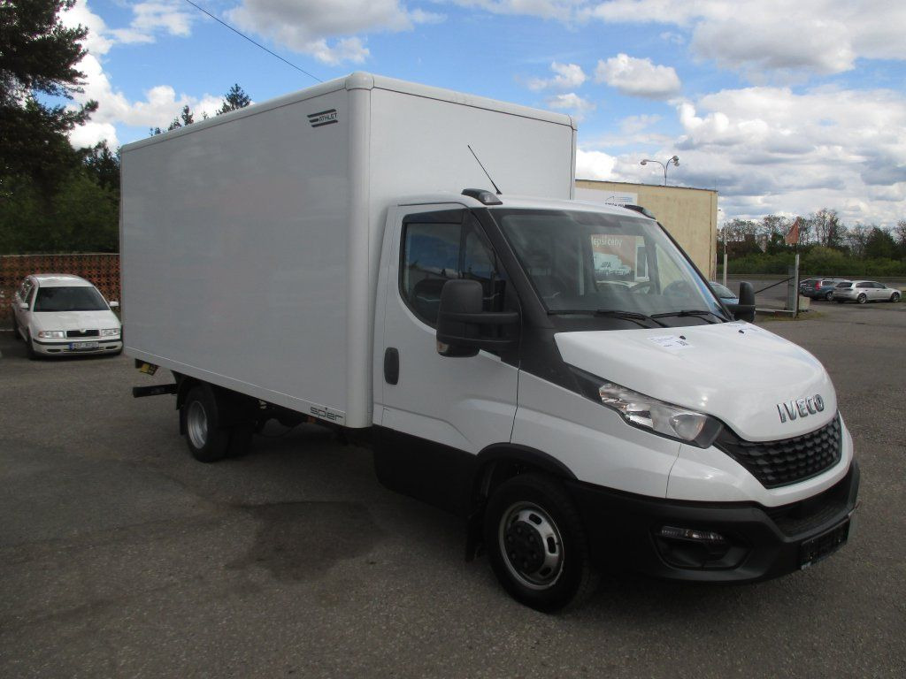 Iveco Daily 35C16  leasing Iveco Daily 35C16: obrázek 3