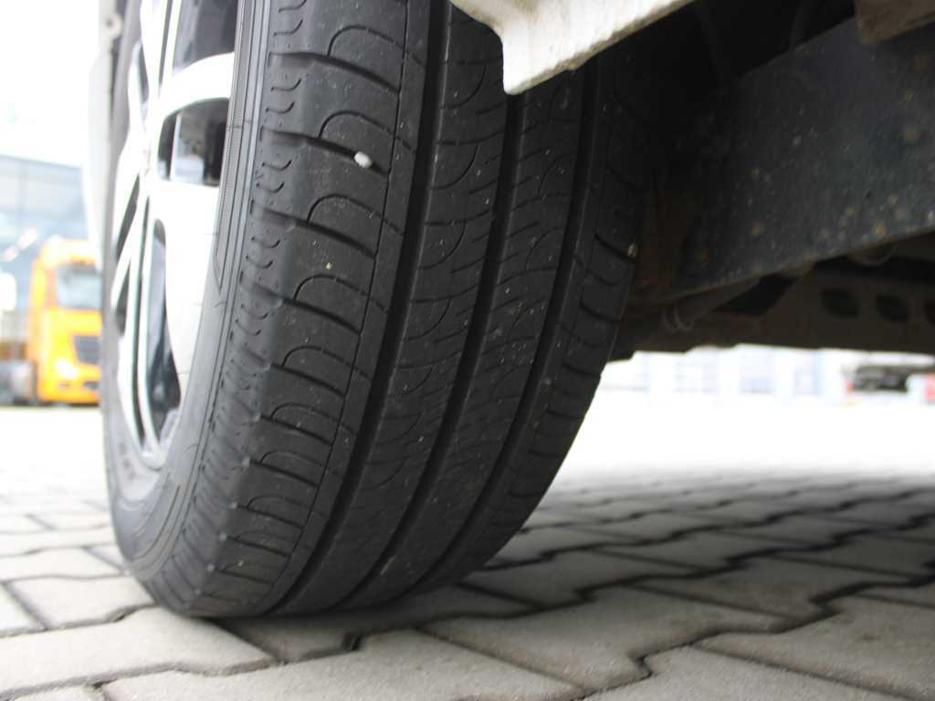 Mikrobus Opel VIVARO-B, 7 SEATS