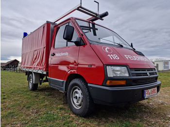Renault nur 4200 km Feuerwehr Allrad  - Plachtová dodávka: obrázek 1