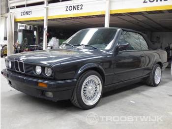 Osobní auto BMW E30 318: obrázek 1