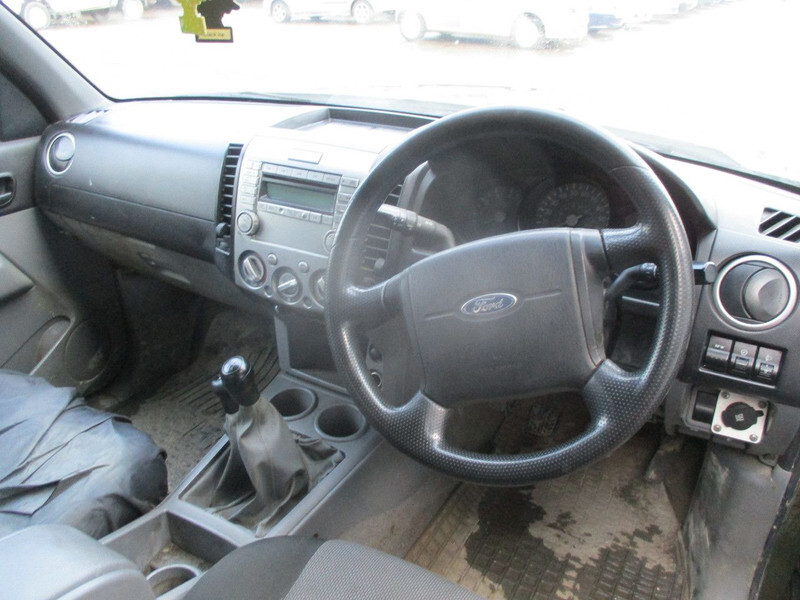 Osobní auto Ford Ranger 3.0 TDCi , 4x4 pickup , Right Hand Drive , Manual , Airco, NO REGISTRATION: obrázek 12