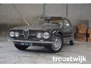 Alfa Romeo  - Osobní auto