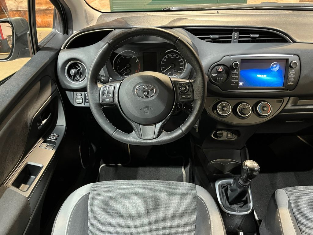 Osobní auto Toyota Yaris 1.5 Dual-VVT-iE Y20 Club, LED, Klima, DAB: obrázek 16