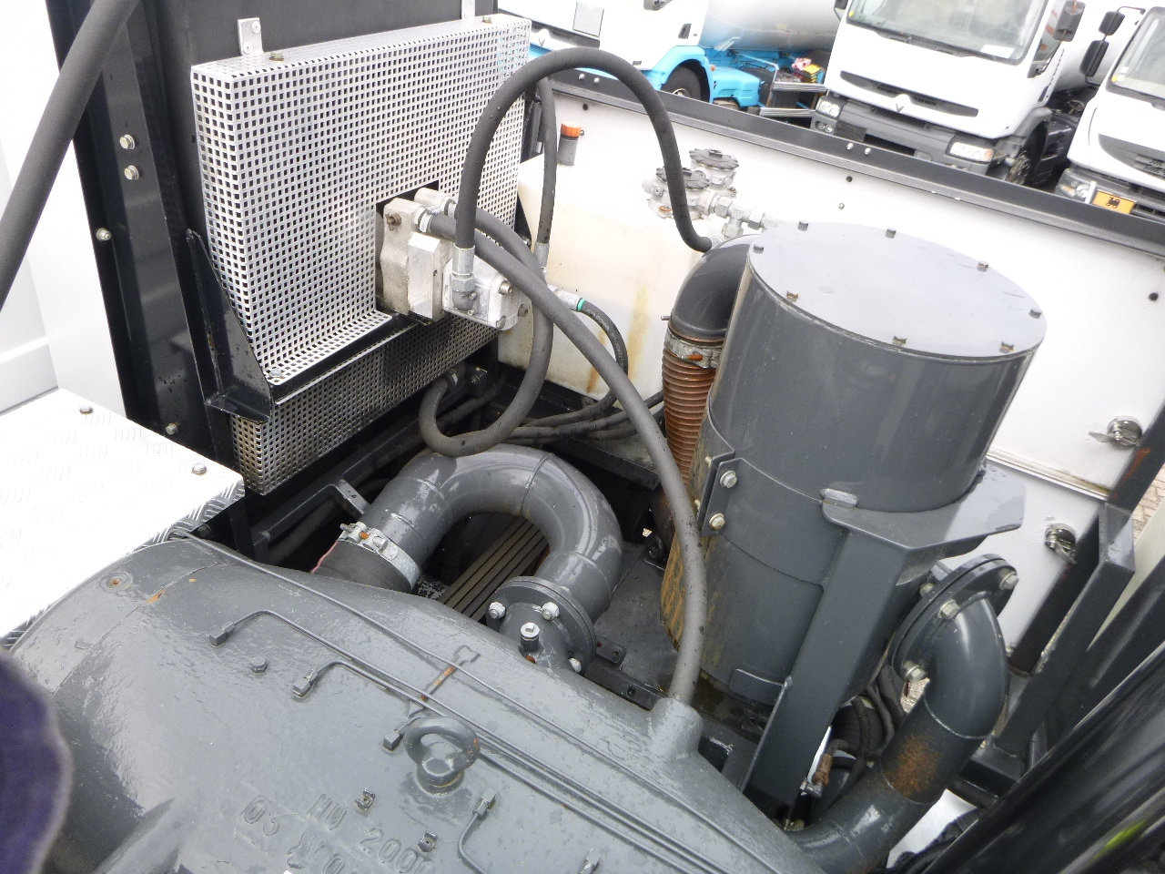 Čistič odpadových jam Mercedes Actros 2541 6x2 RHD E5 Huwer vacuum tank / hydrocureur 12 m3: obrázek 11