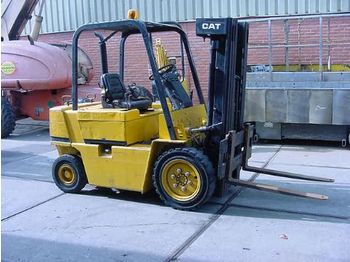 Caterpillar V50D - Vysokozdvižný vozík