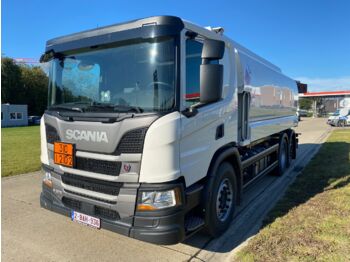 Cisternové vozidlo Scania P370