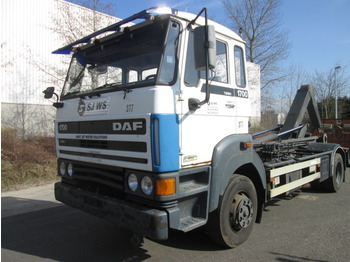 Hákový nosič kontejnerů DAF 1700: obrázek 1