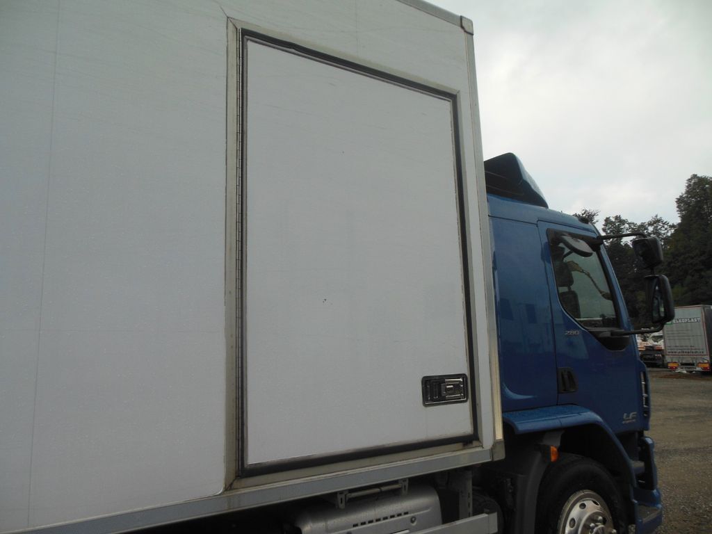 Chladírenský nákladní automobil DAF LF 280, ZWEIVERDAMPFER, TRENNWAND, LBW: obrázek 8