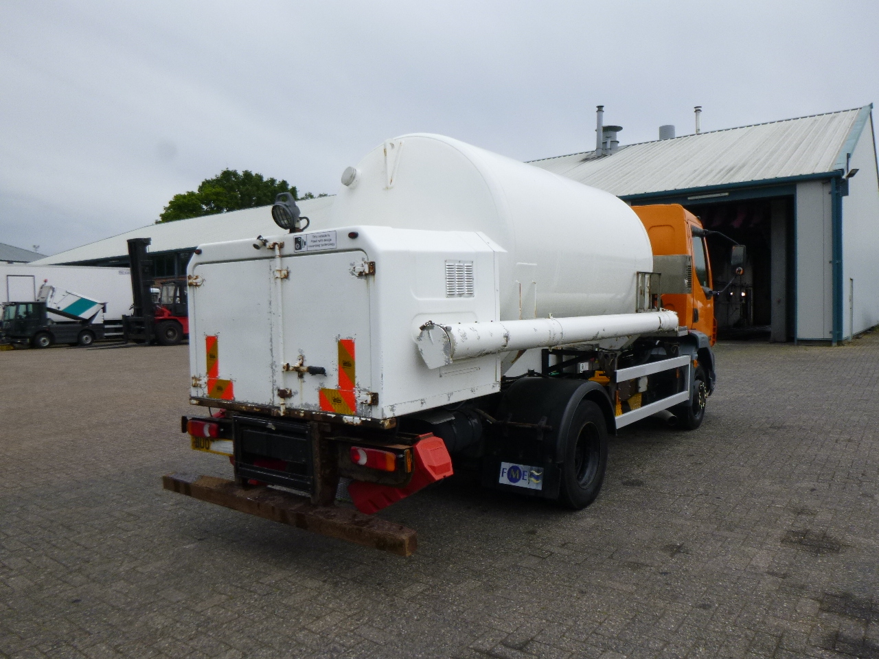 Cisternové vozidlo pro dopravu plynu D.A.F. LF 55.180 4x2 RHD ARGON gas truck 5.9 m3: obrázek 4