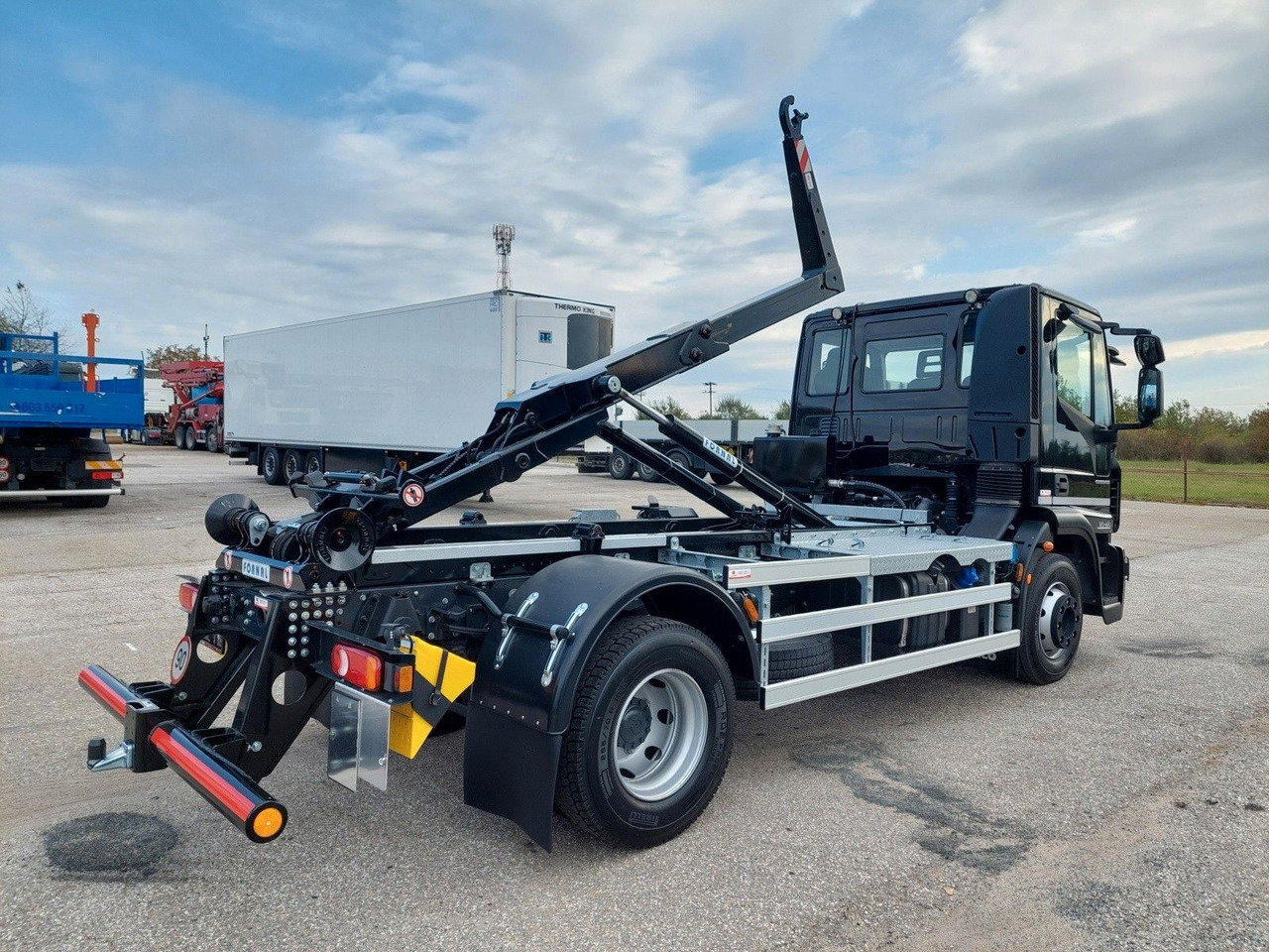 Hákový nosič kontejnerů Iveco Eurocargo 120E22 - SOFORT verfügbar