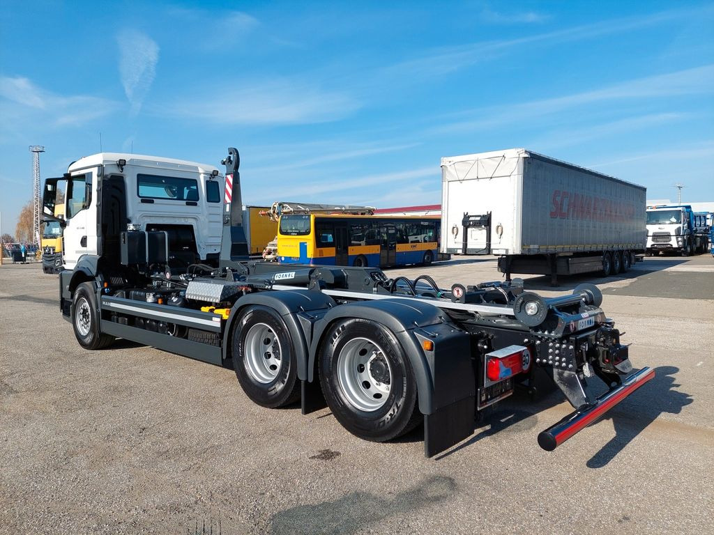 Hákový nosič kontejnerů MAN TGS 33.480 6X4 BL