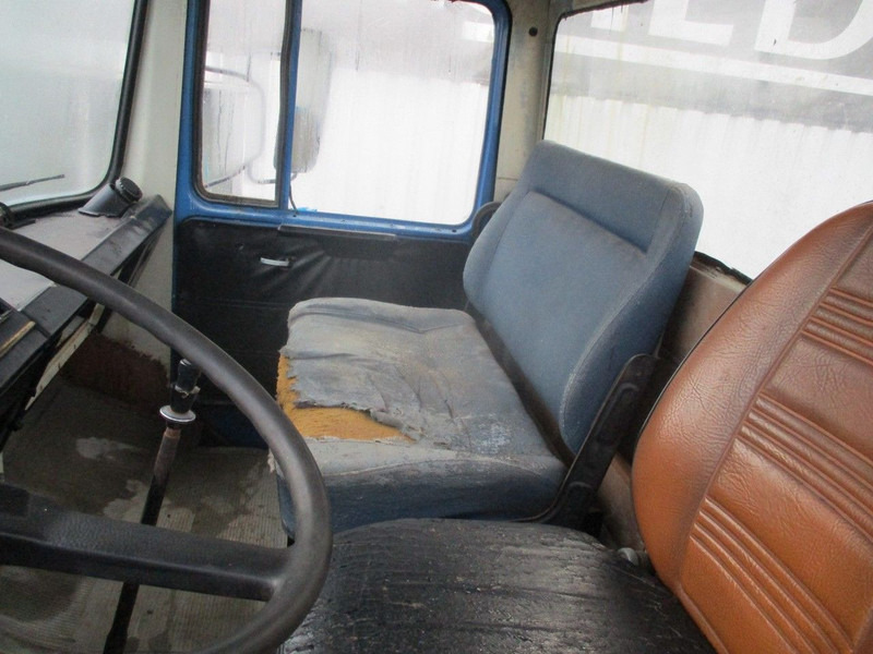 Podvozek s kabinou Iveco Magirus Deutz M 160 D 256 , V8 , Manual , Spring suspension: obrázek 10