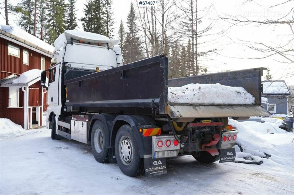 Hákový nosič kontejnerů MAN TGX26.480 6x2 Hook truck with flat bed: obrázek 3