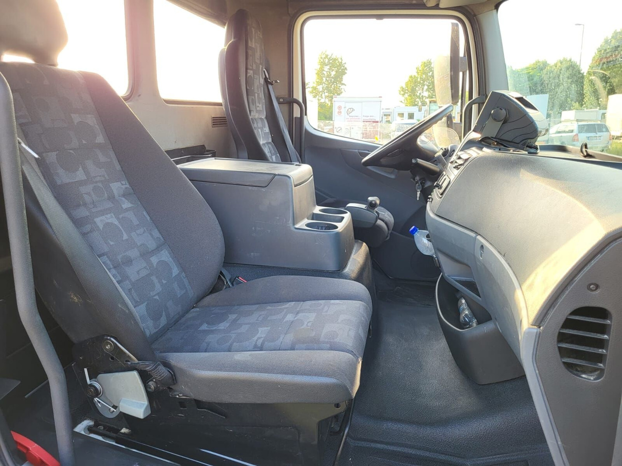 Podvozek s kabinou Mercedes-Benz Atego 818 - Chassis: obrázek 25