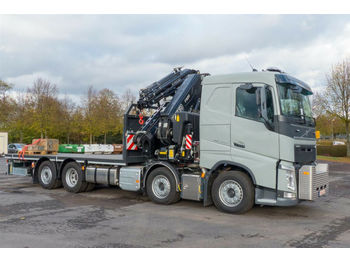 Nákladní auto plato Volvo FASSI 820RA2.27 FJ L426 8x2 - 360° - 100 %