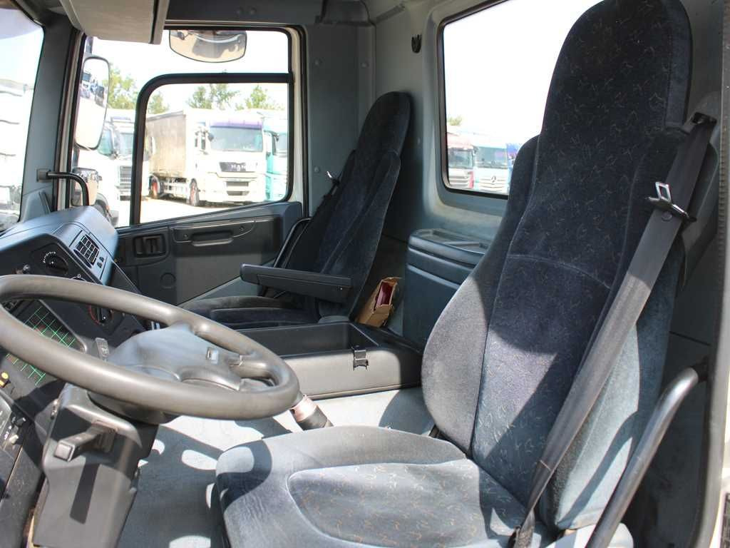 Nákladní automobil valníkový/ Plošinový DAF CF 240, CRANE HMF 953 K2, PNEU 80%