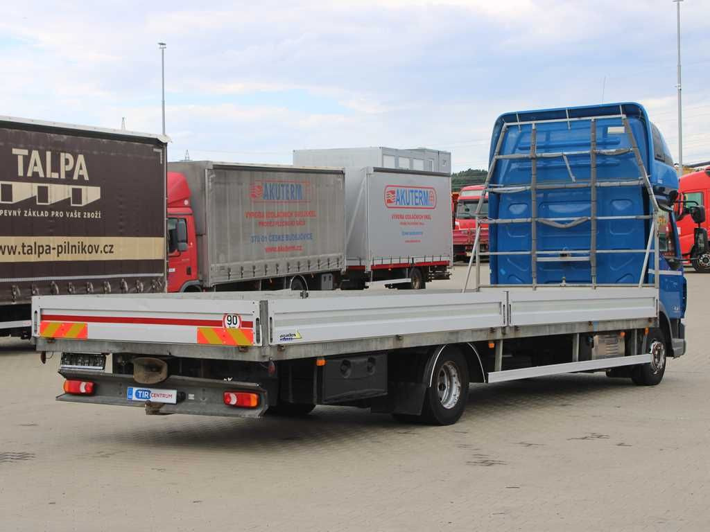 Nákladní automobil valníkový/ Plošinový DAF LF 260, SLEEPING CABIN, EURO 6, PNEU 80%