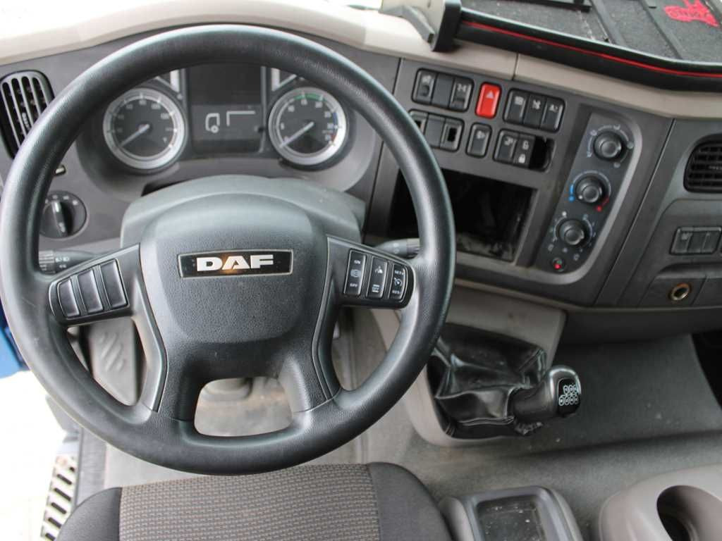 Nákladní automobil valníkový/ Plošinový DAF LF 260, SLEEPING CABIN, EURO 6, PNEU 80%