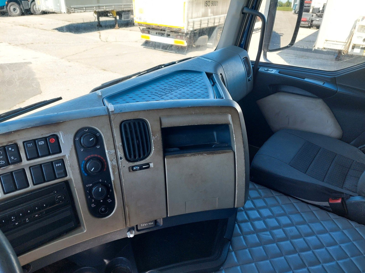 Nákladní automobil valníkový/ Plošinový Renault Premium DXI R450.26 + Kran  Palfinger PK 15.500