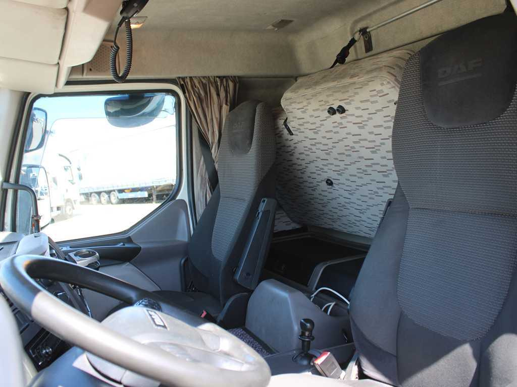 Plachtový nákladní auto DAF LF 250 FA, EURO 6