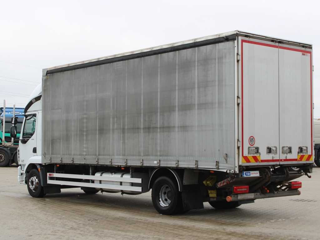 Plachtový nákladní auto DAF LF 250 FA, HYDRAULIC LIFT, EURO 6