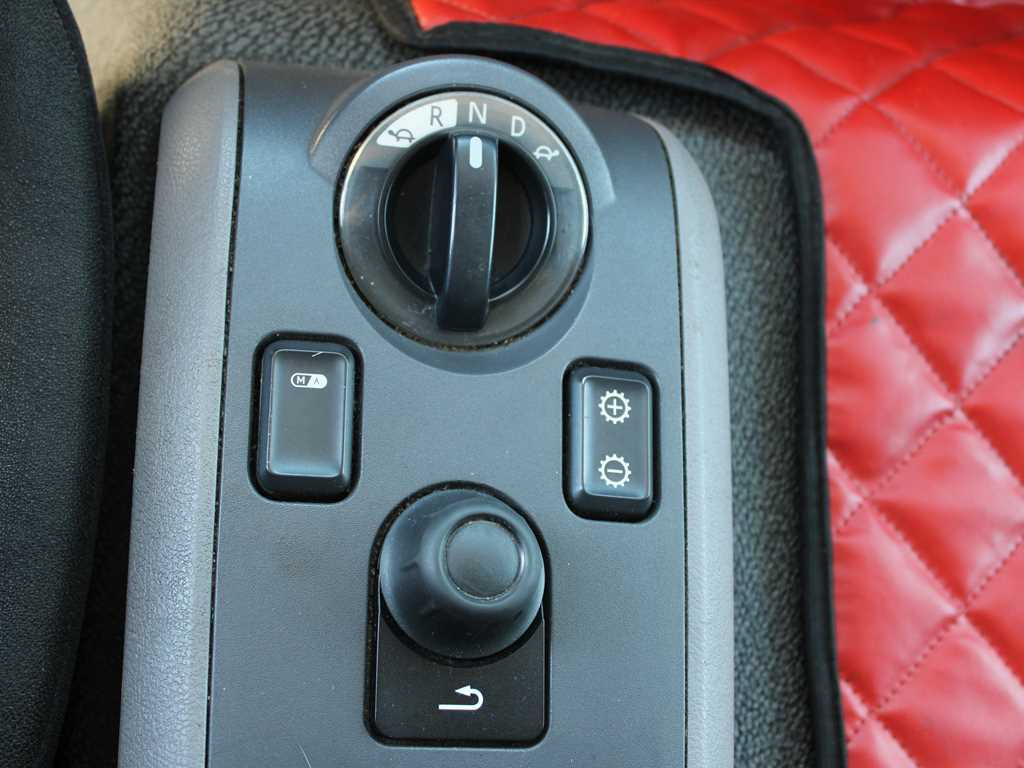 Plachtový nákladní auto DAF LF 260, EURO 6