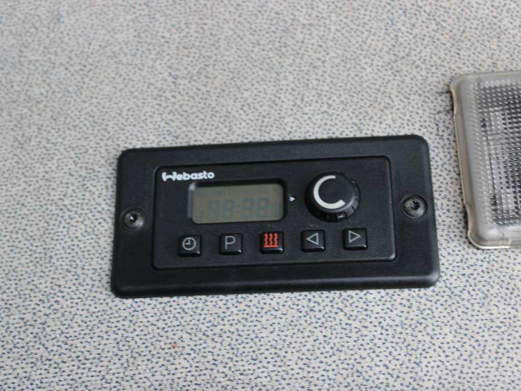 Plachtový nákladní auto DAF LF 260, EURO 6