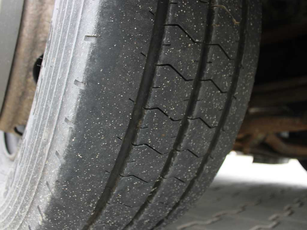 Plachtový nákladní auto Iveco EUROCARGO 120EL22, EURO 5