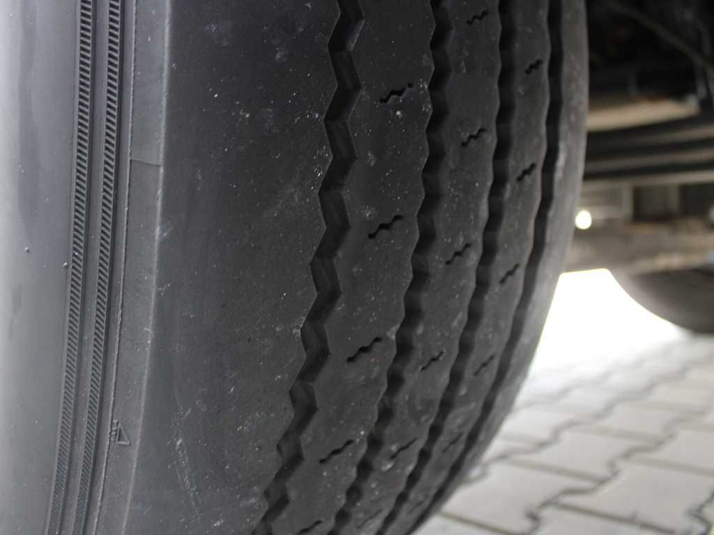 Plachtový nákladní auto Iveco EUROCARGO 160E28, EURO 6