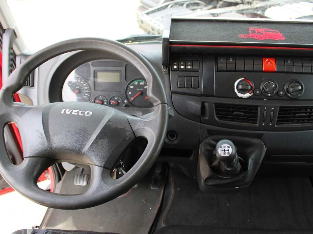 Plachtový nákladní auto Iveco EUROCARGO 160E28, EURO 6