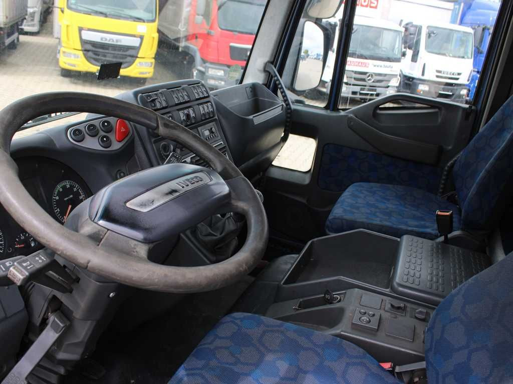 Plachtový nákladní auto Iveco EUROCARGO 75E18, EURO 4 , PNEU 80%