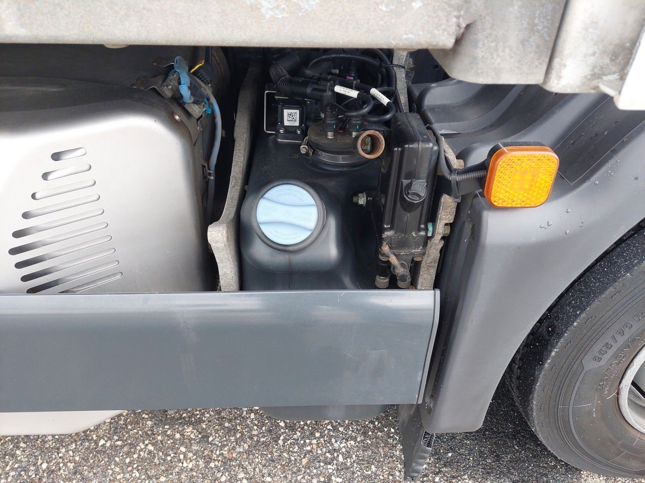 Plachtový nákladní auto MAN TGL 12.250 BL 4x2