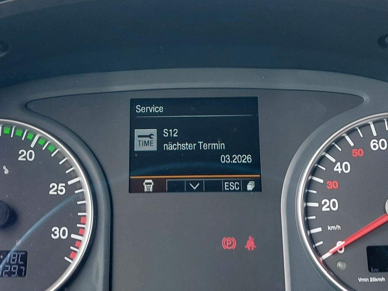 Plachtový nákladní auto MAN TGL 12.250 BL 4x2